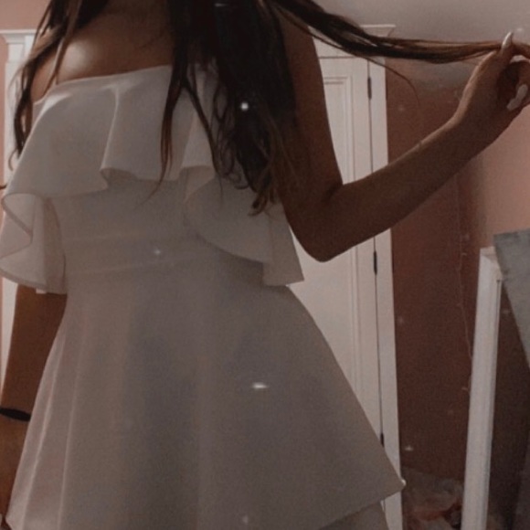 White dress prom - Picture 1 of 4